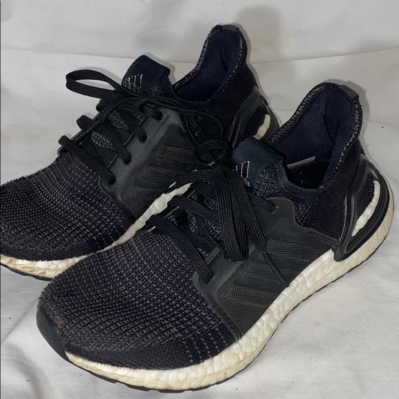 Adidas Ultra Boost 19 J Core Black EF0927 Sz 3.5 - Picture 2 of 11